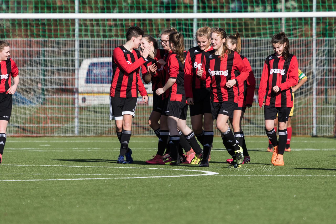 Bild 226 - B-Juniorinnen SG Weststeinburg/Bei - SV Fisia 03 : Ergebnis: 1:2